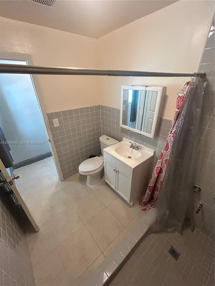 1843 NW 107th Street