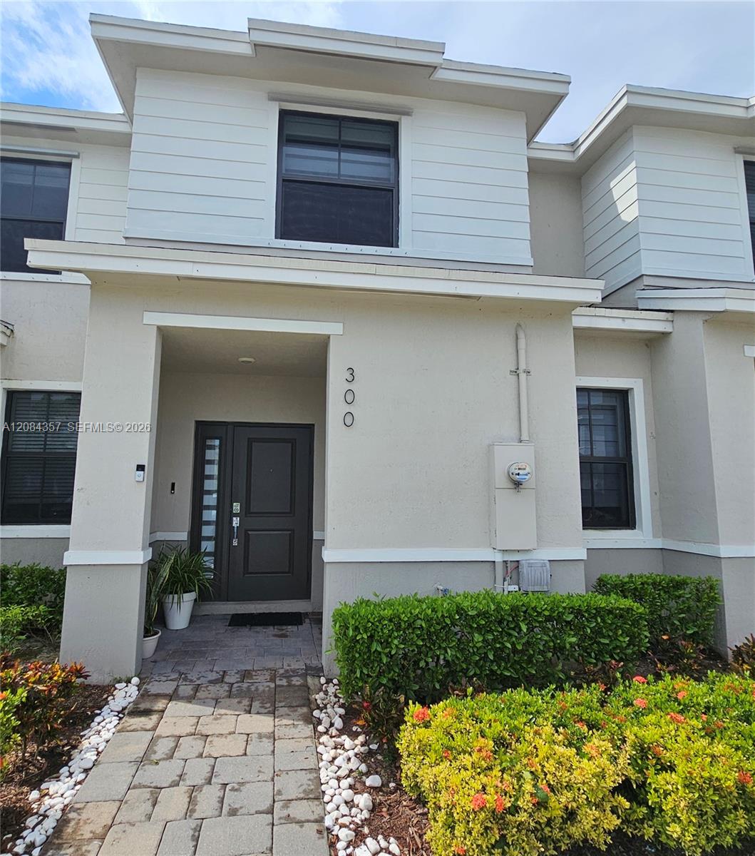 300 NE 12th Street