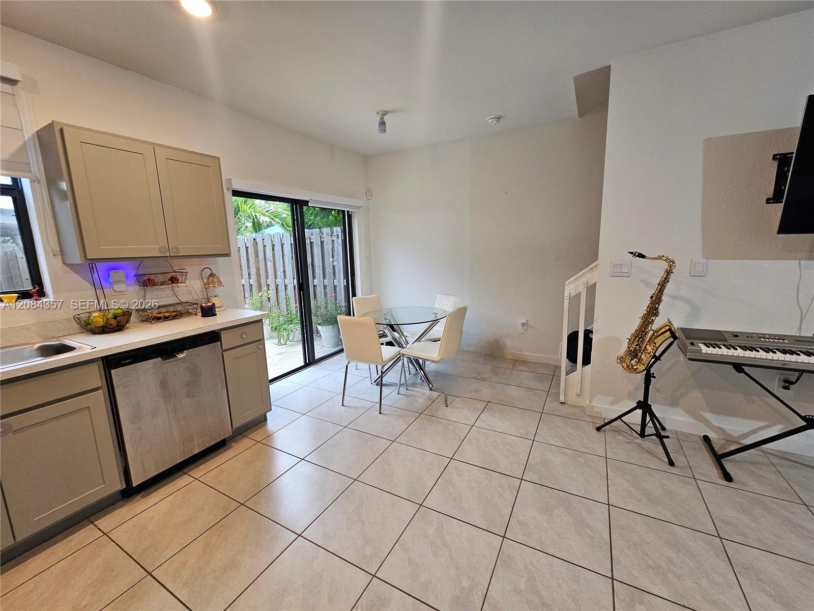 300 NE 12th Street