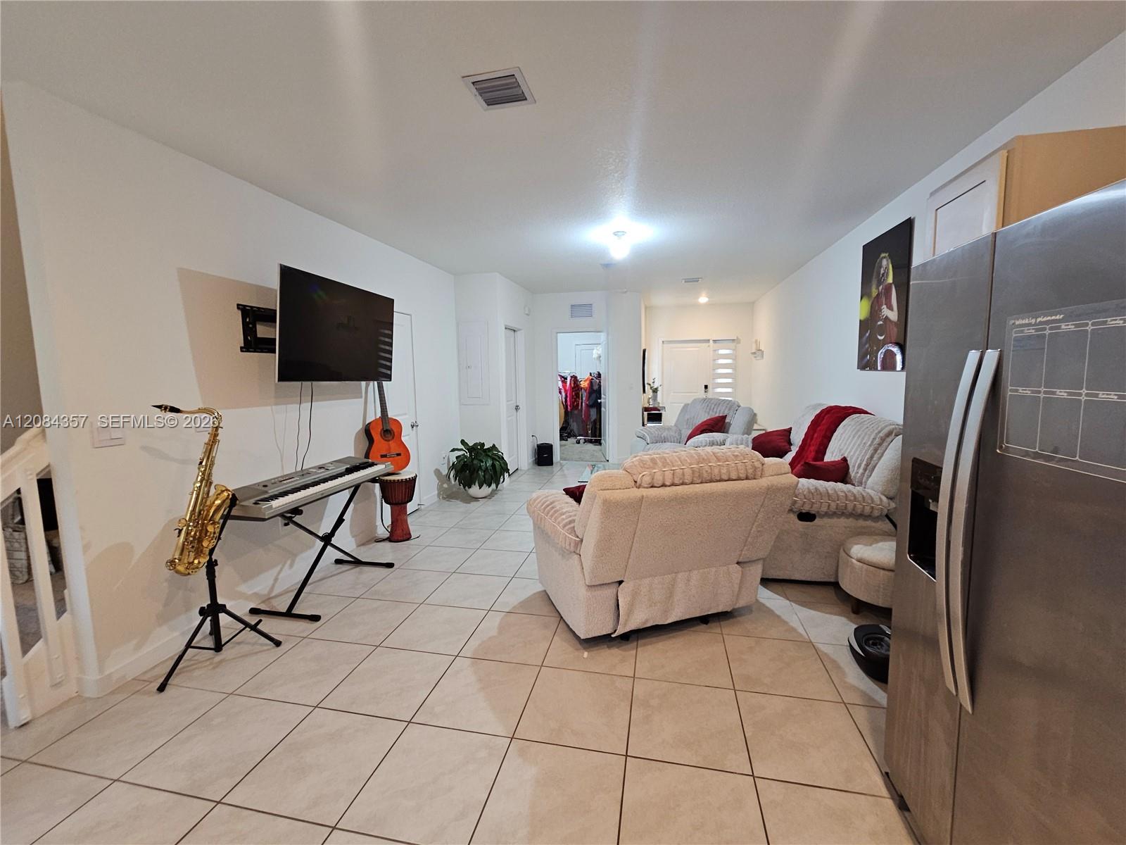 300 NE 12th Street