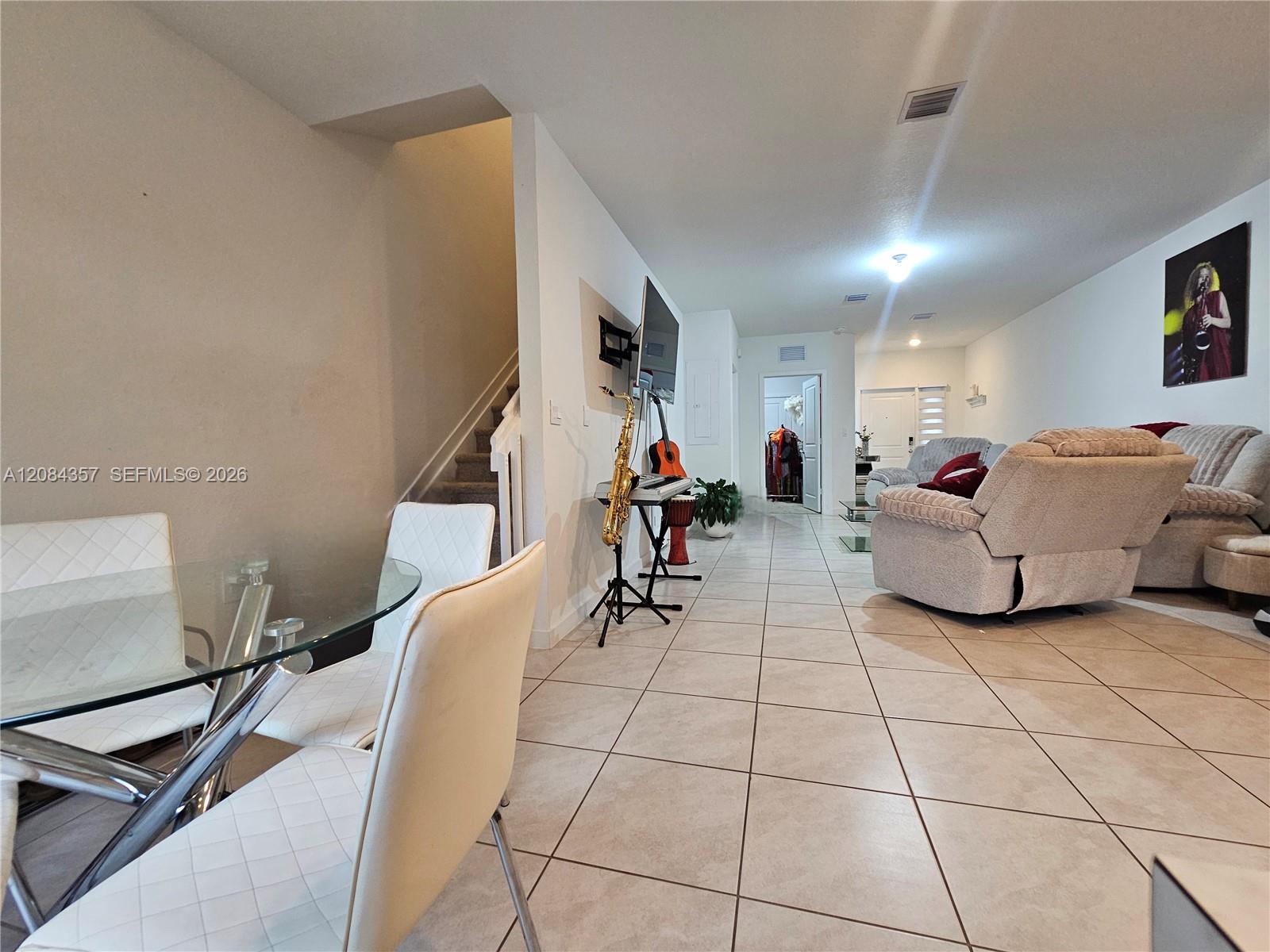 300 NE 12th Street