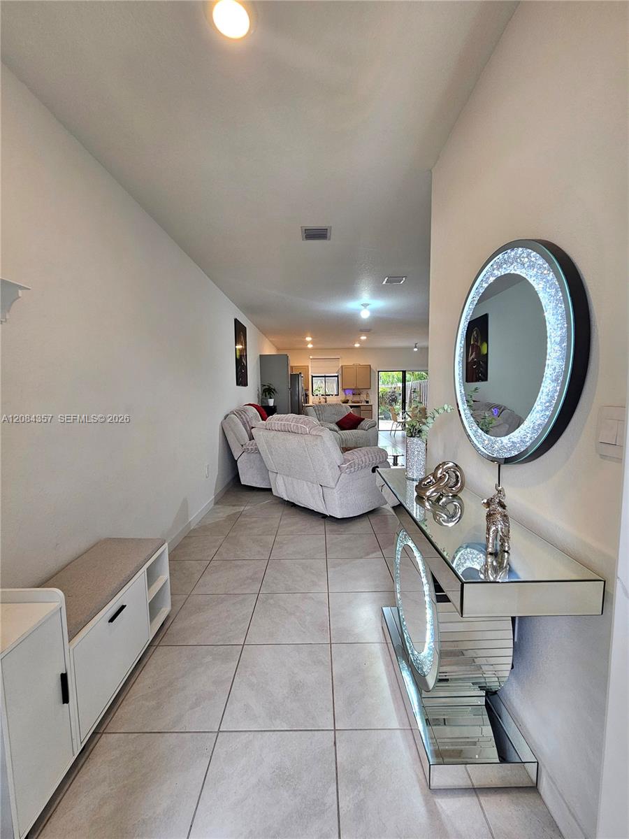 300 NE 12th Street