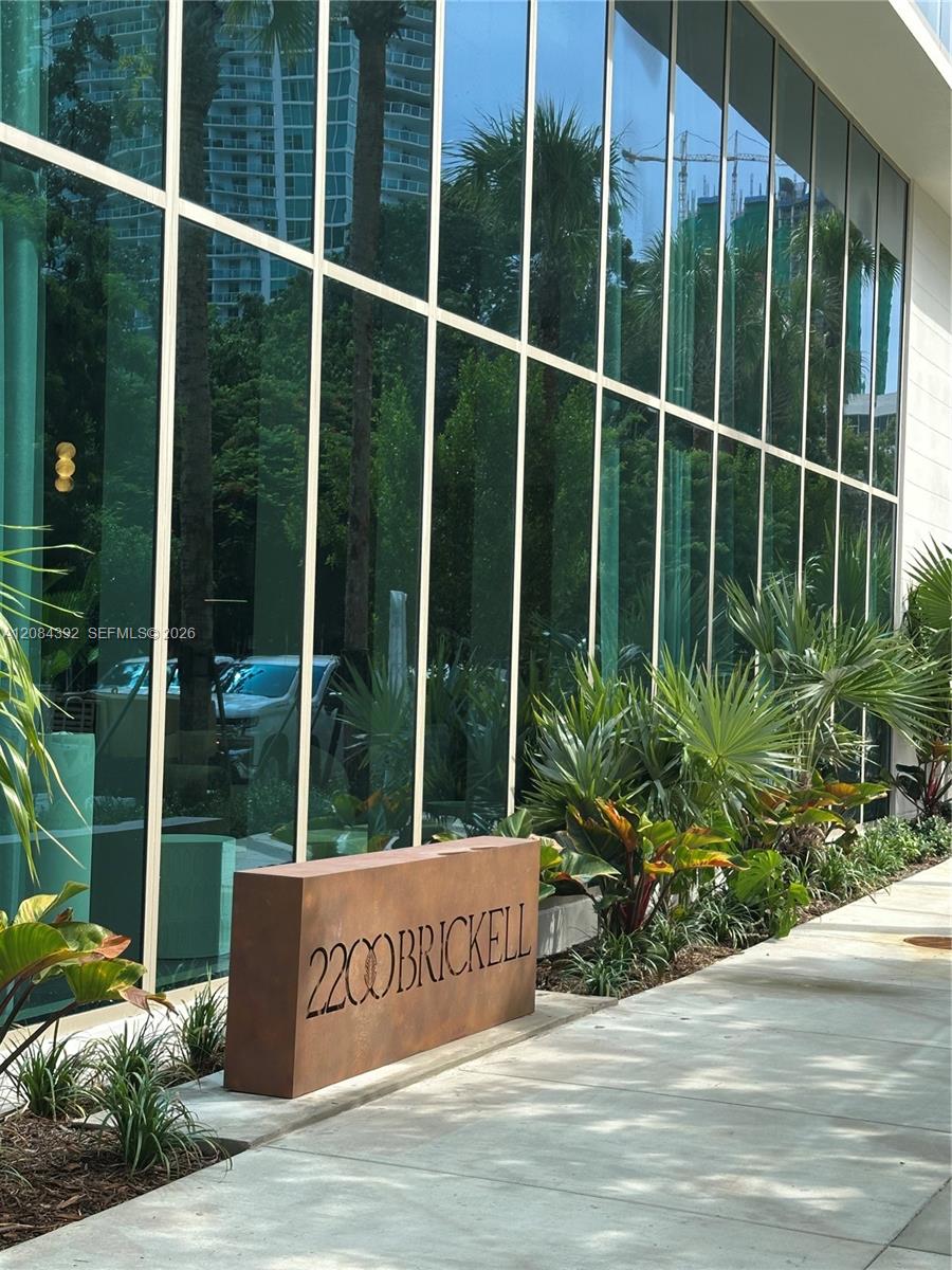 2200 Brickell Avenue