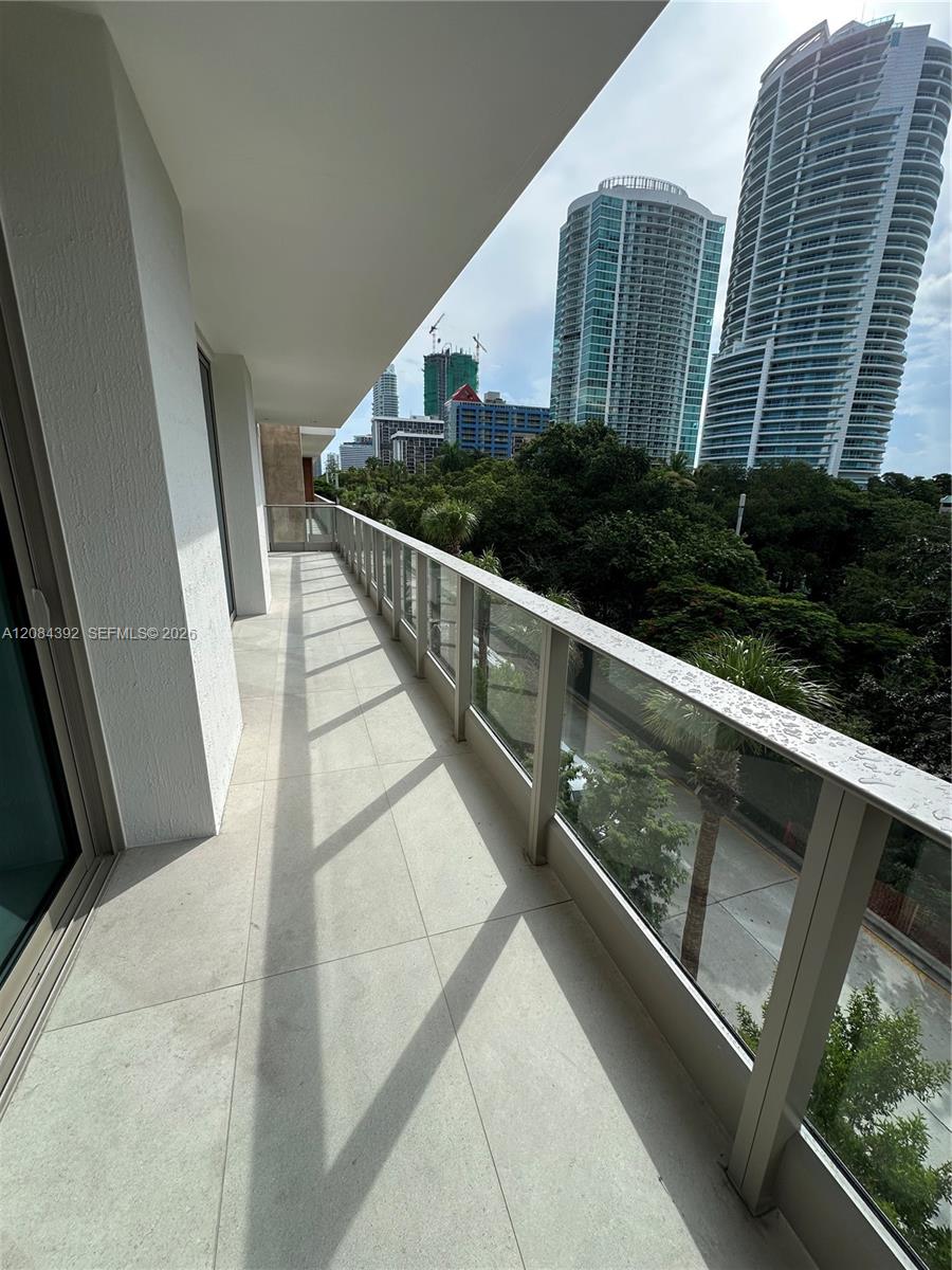 2200 Brickell Avenue