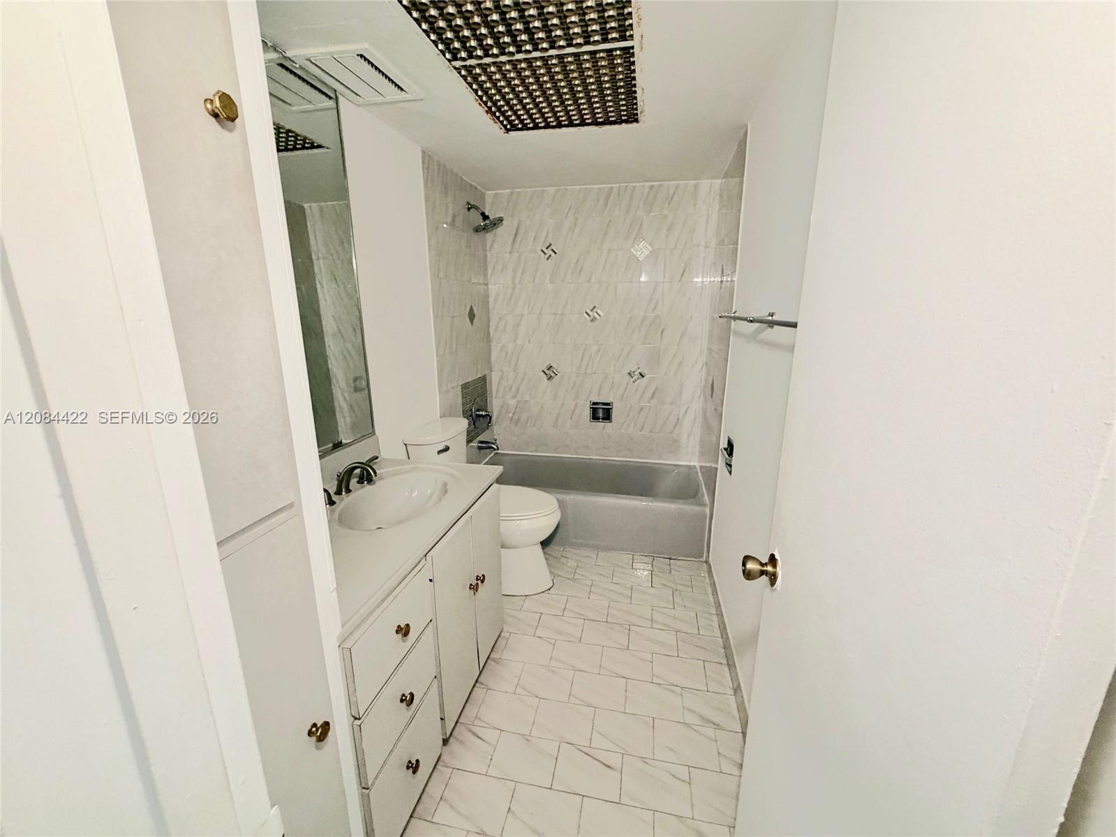 7006 W 17th Court