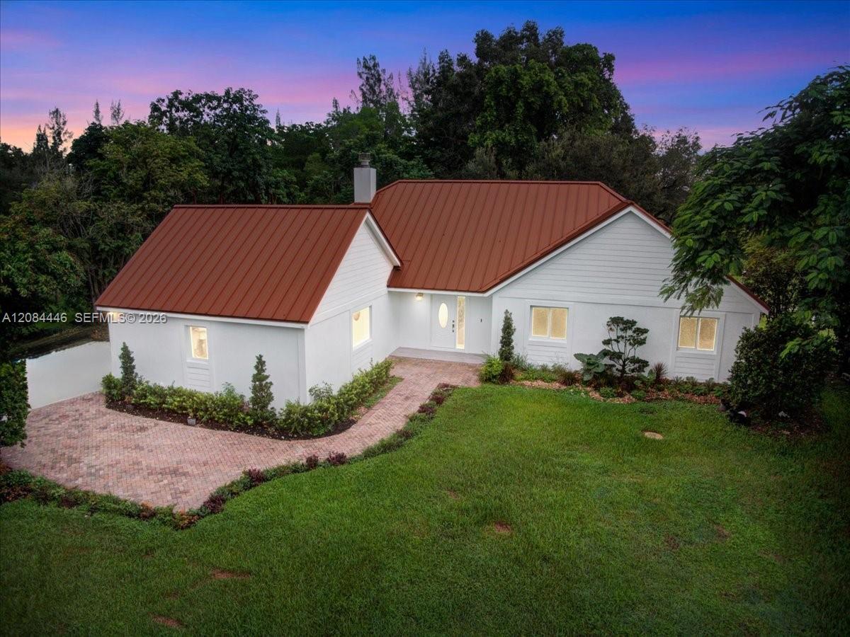 5600 SW 195th Terrace