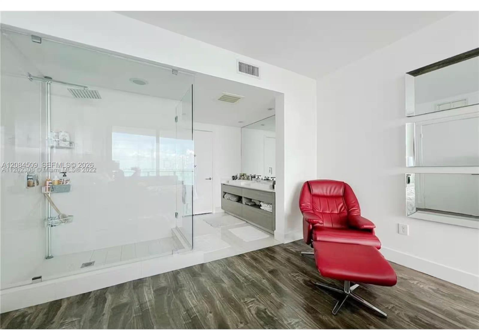 460 NE 28th Street