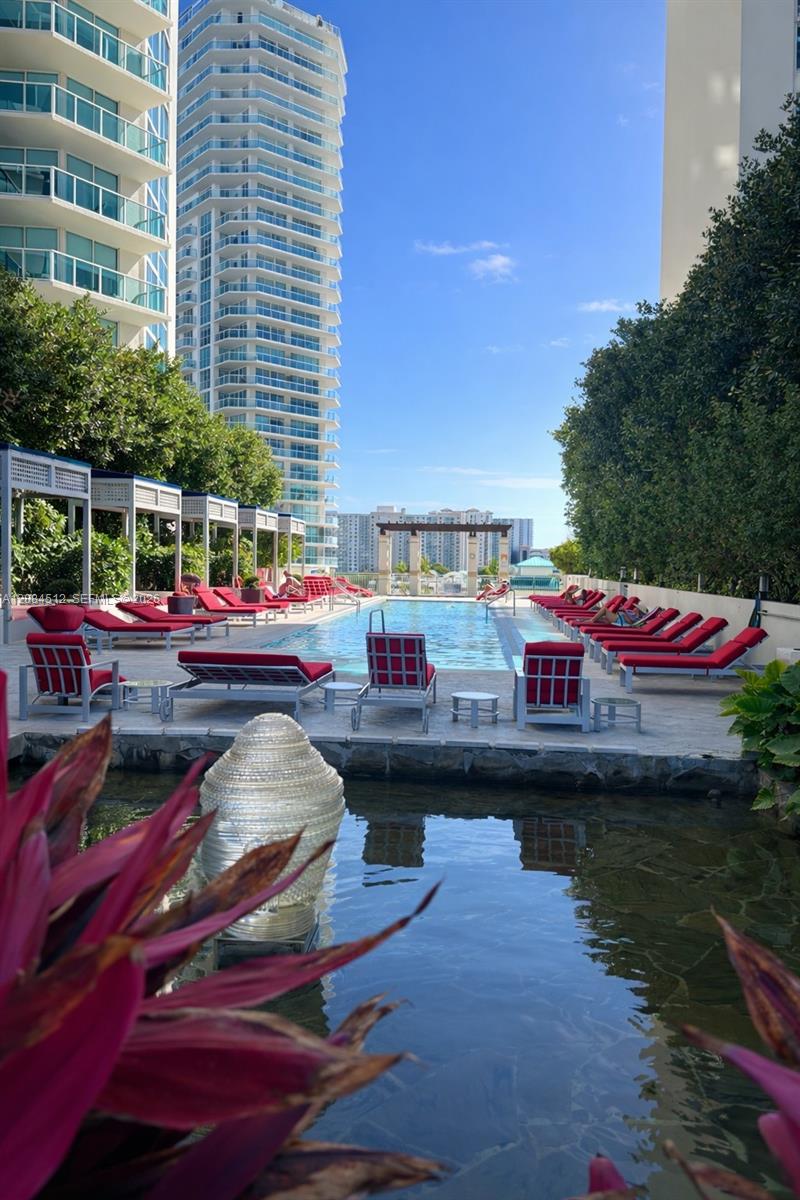 250 Sunny Isles Boulevard