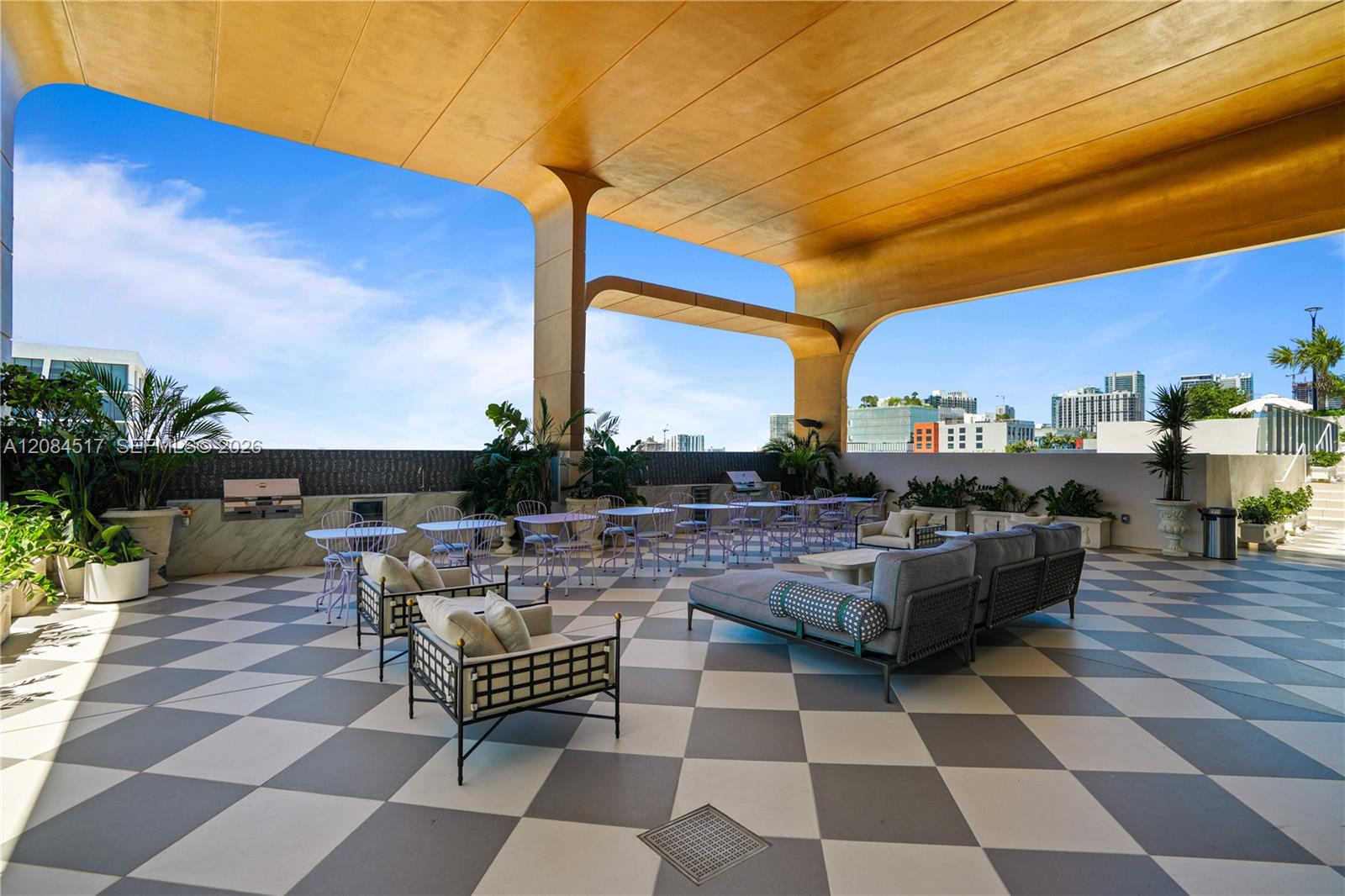 2700 NW 2nd Avenue