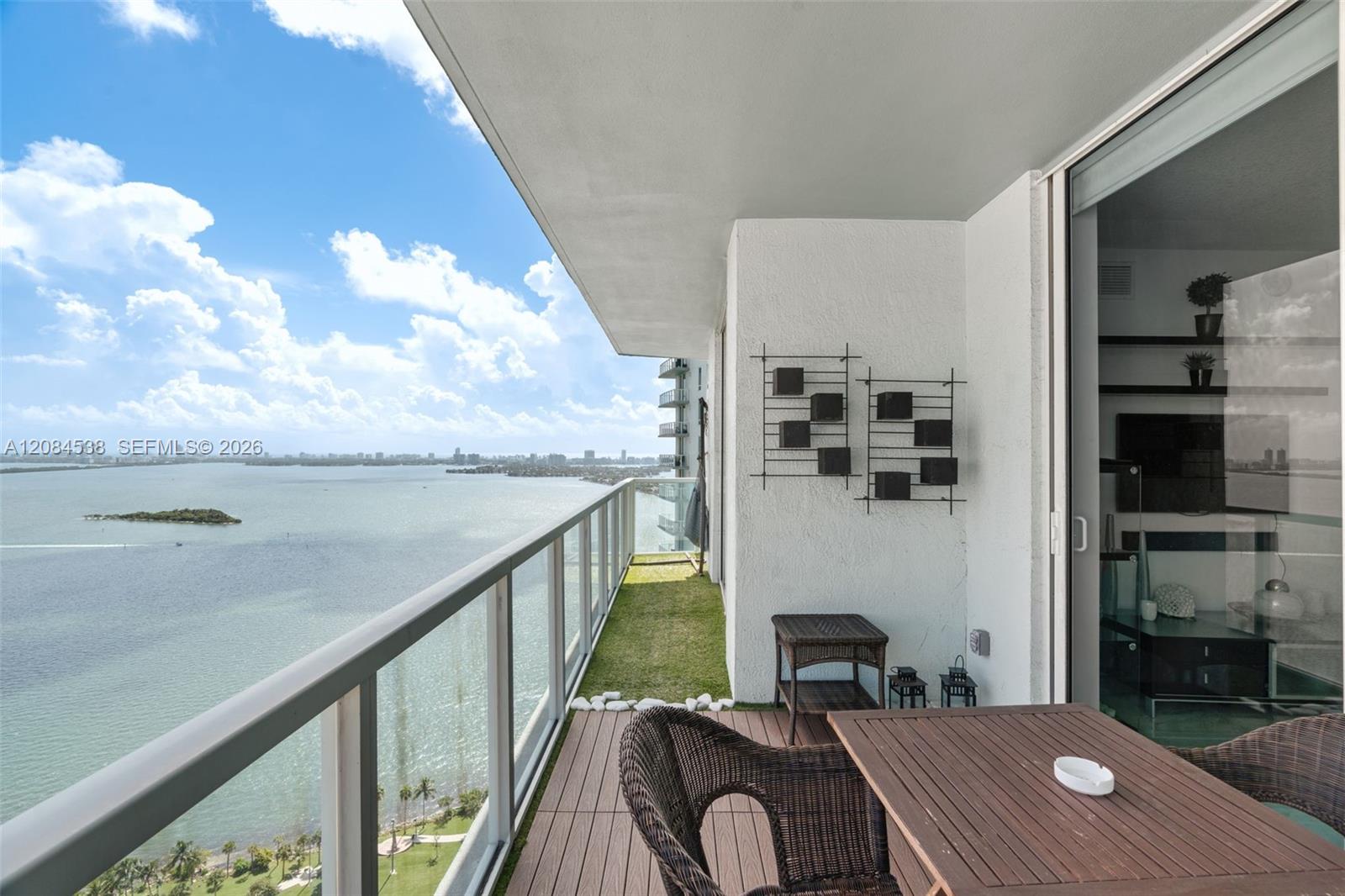 1900 N Bayshore Drive