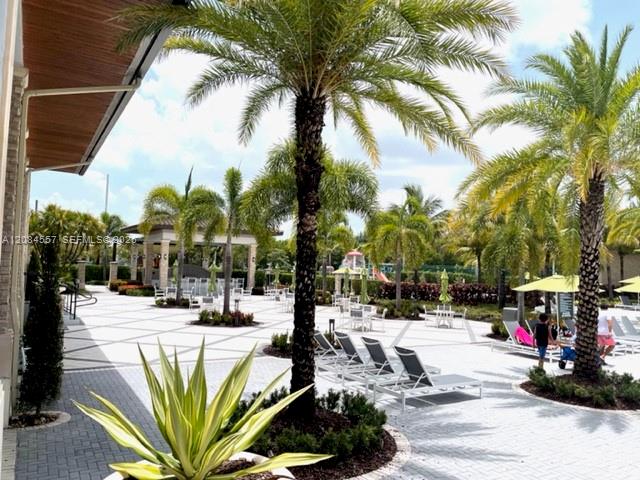10600 NW 88th Street