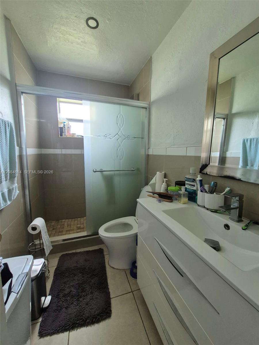 3810 NW 195th Street