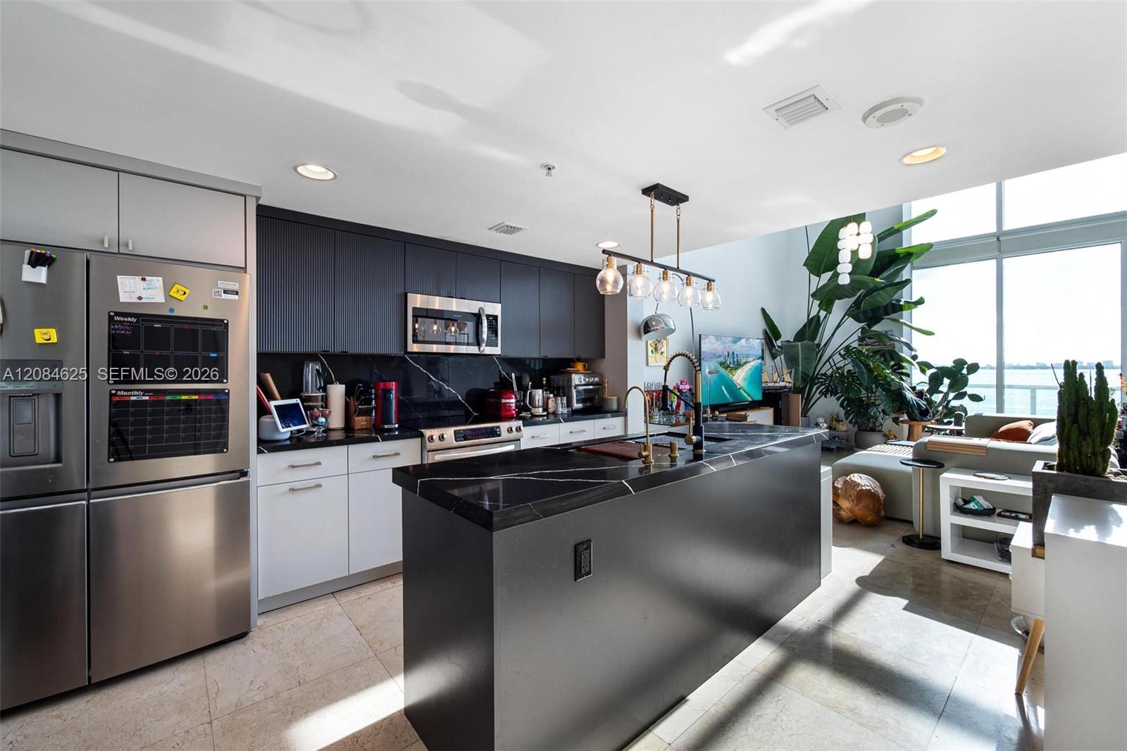 665 NE 25th Street