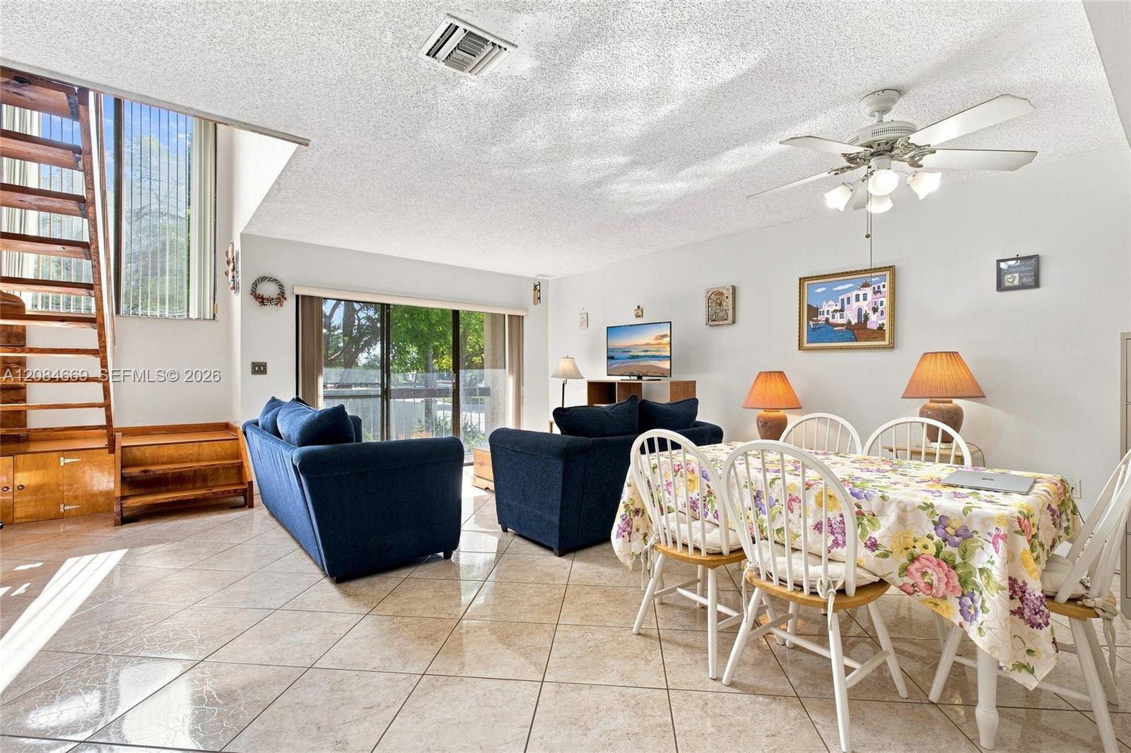 9905 NW 9th St Circle