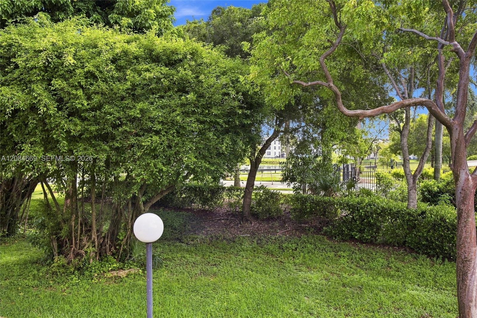 9905 NW 9th St Circle