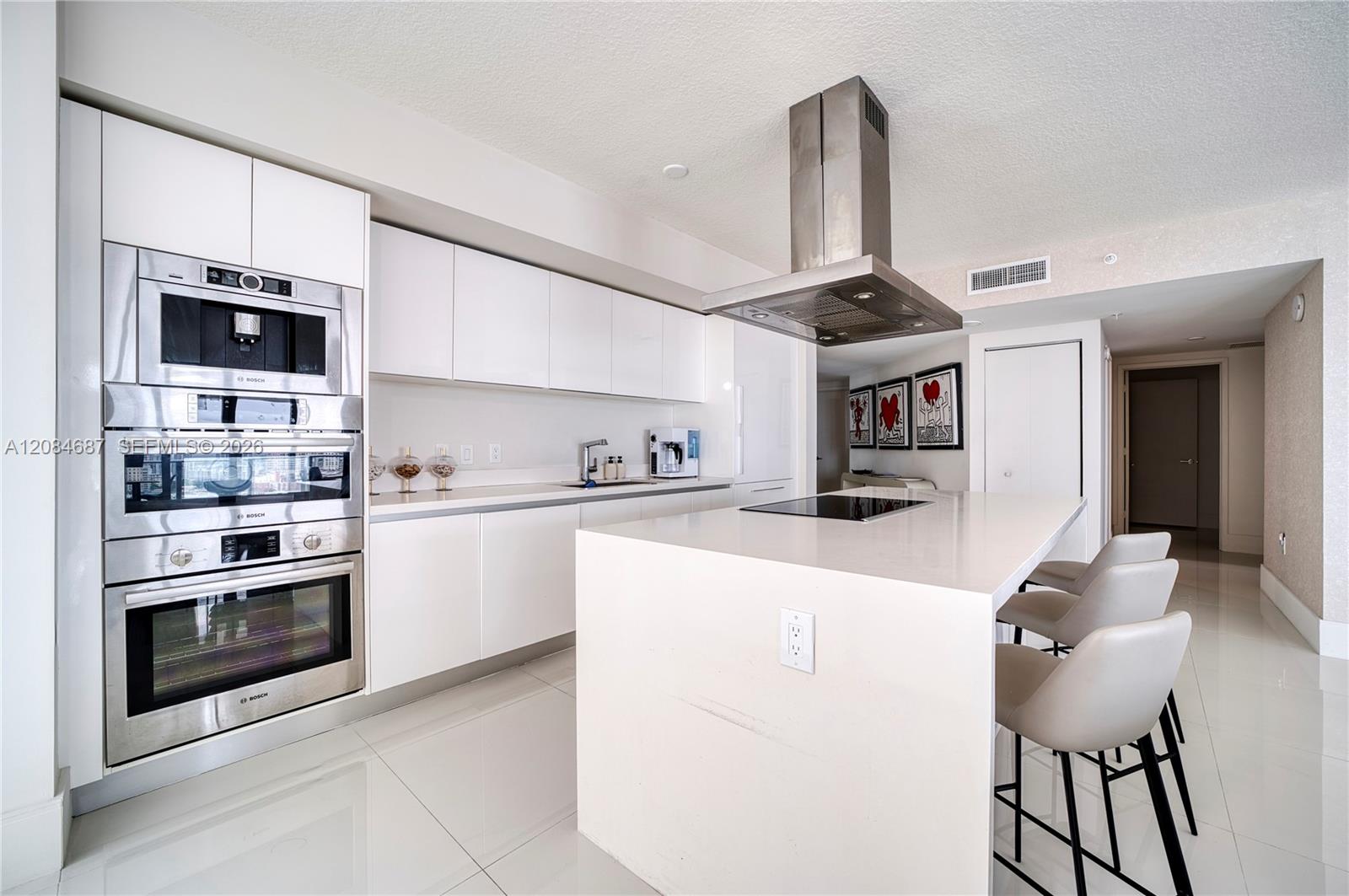 300 Sunny Isles Boulevard