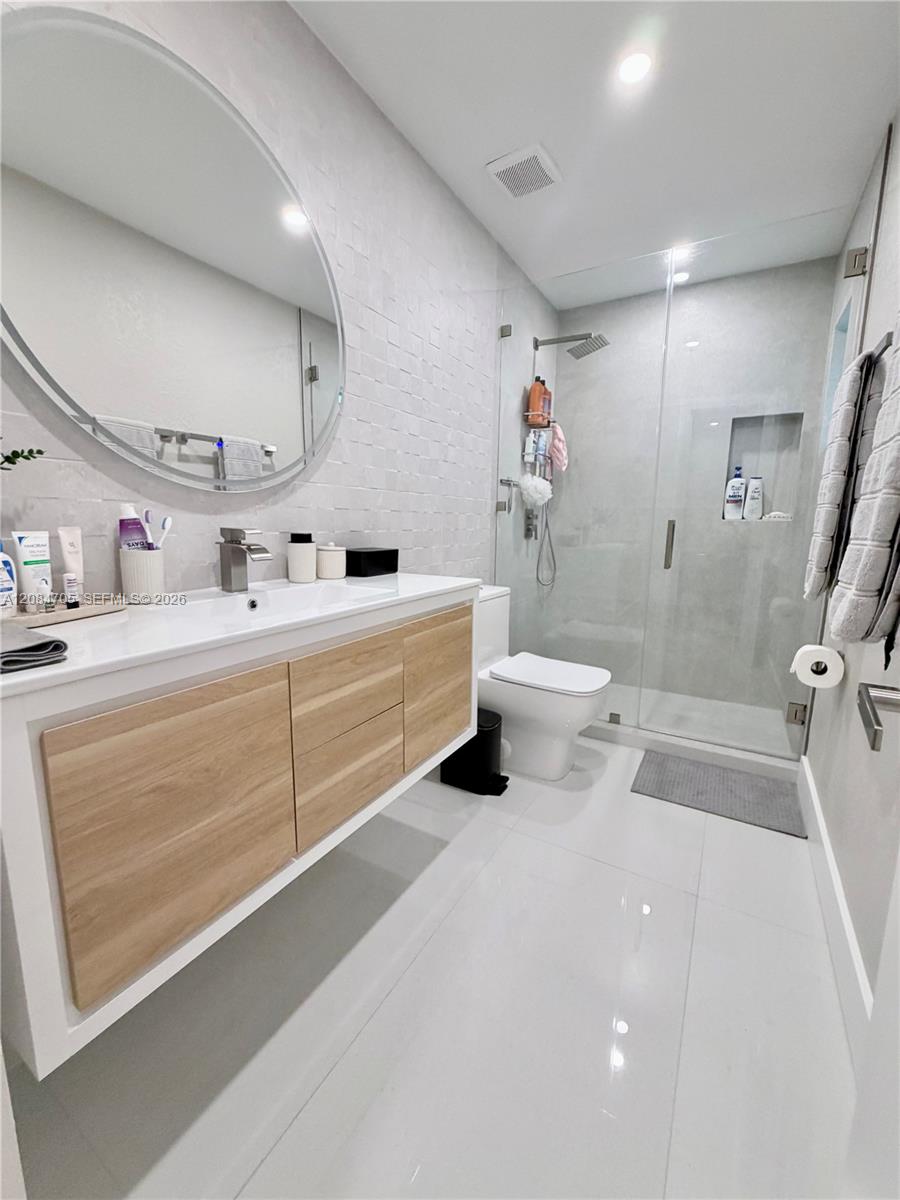 2221 NW 170th Street