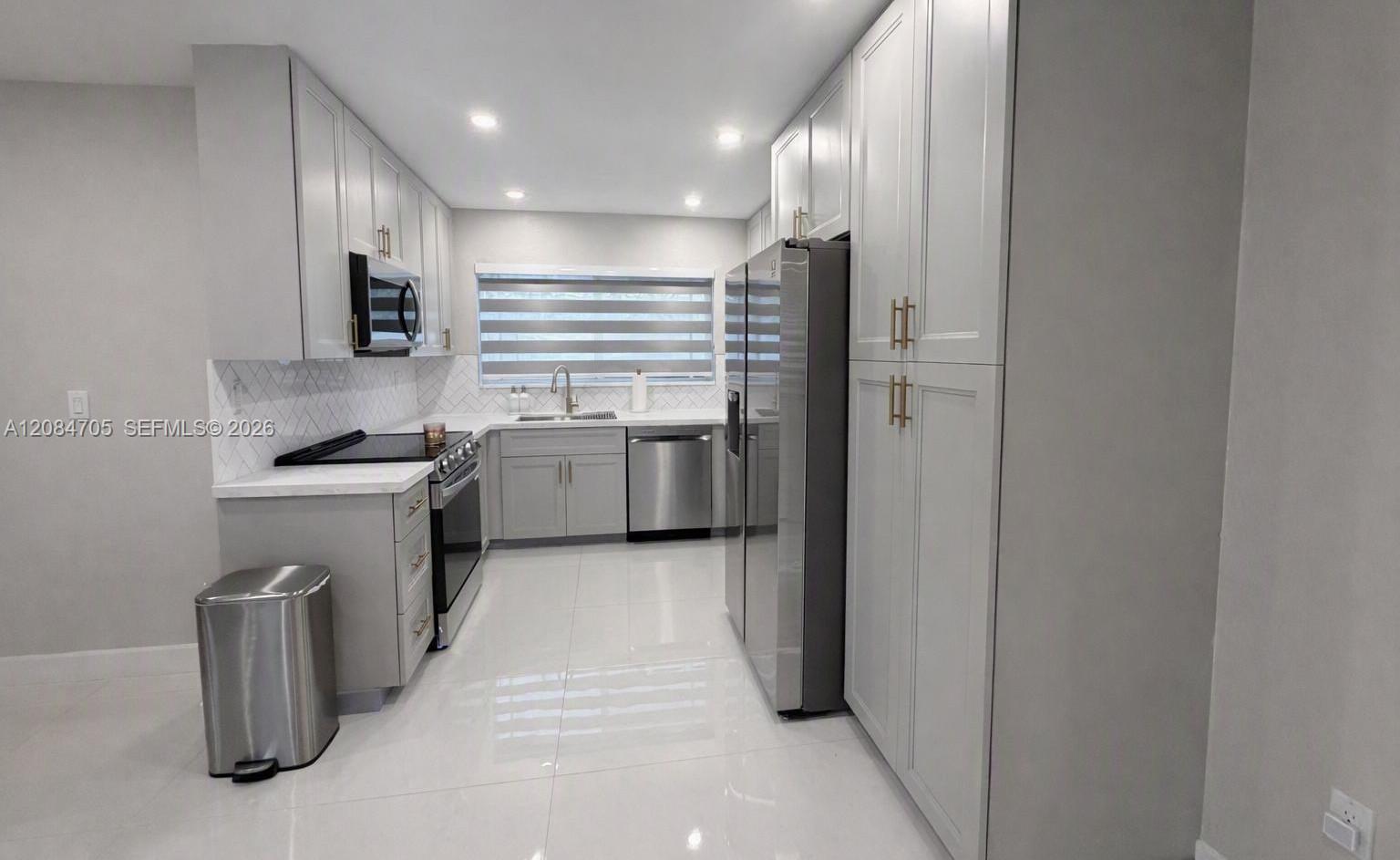 2221 NW 170th Street
