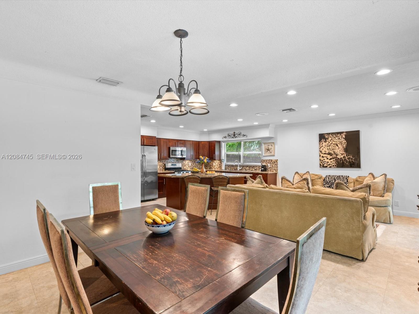 731 NW 4th Court