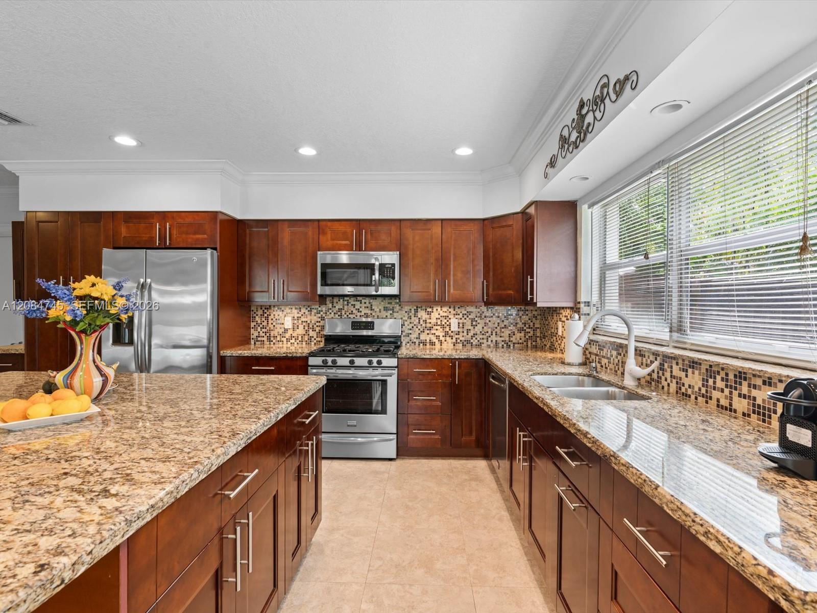 731 NW 4th Court