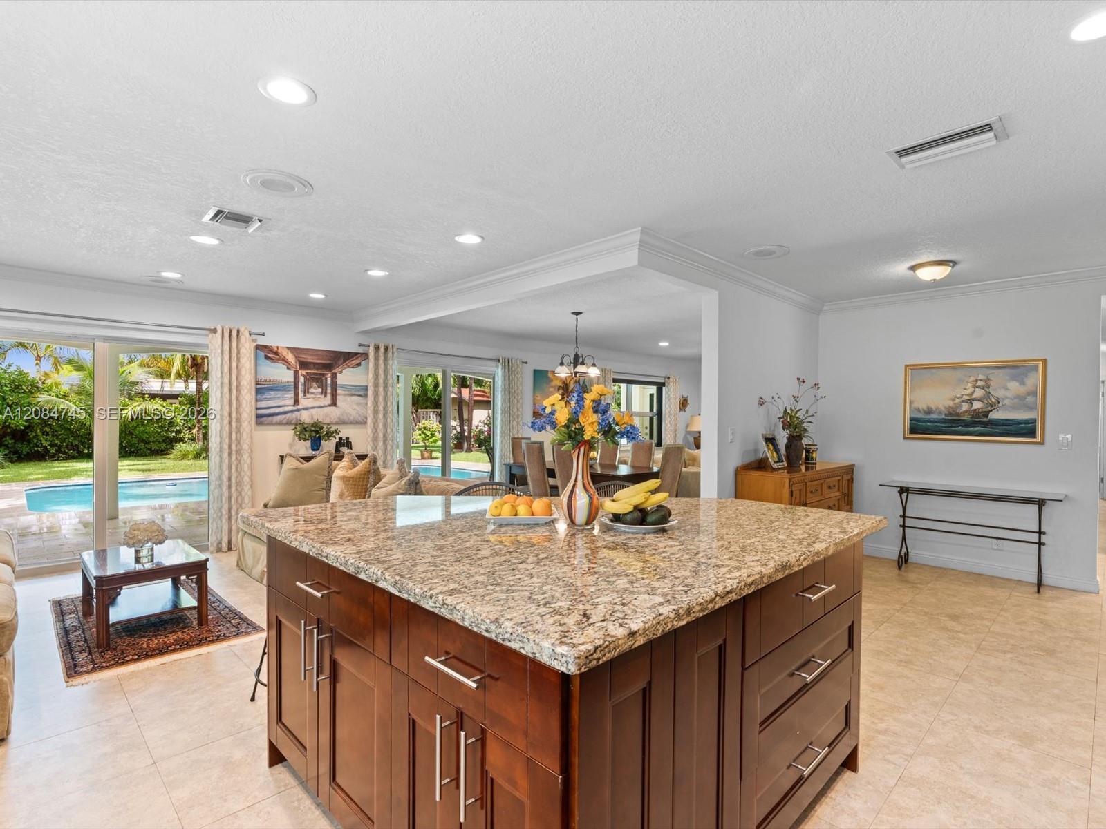731 NW 4th Court