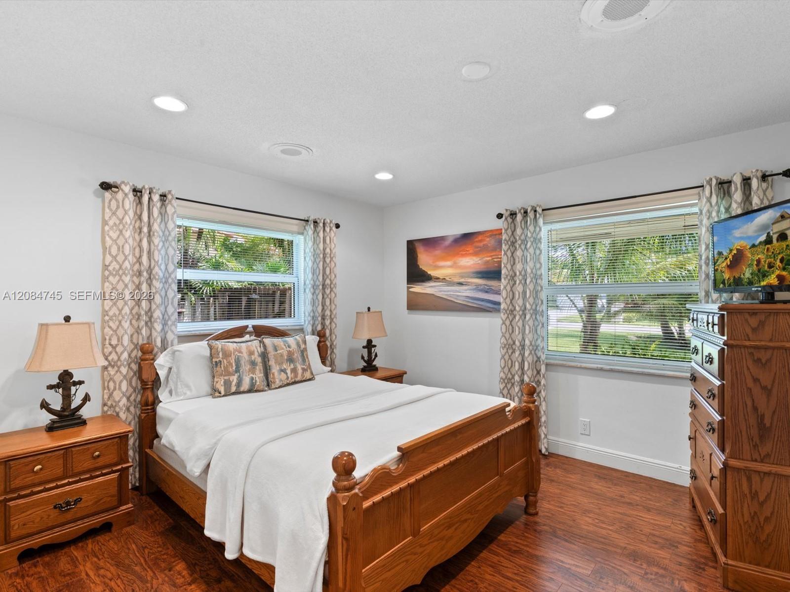 731 NW 4th Court