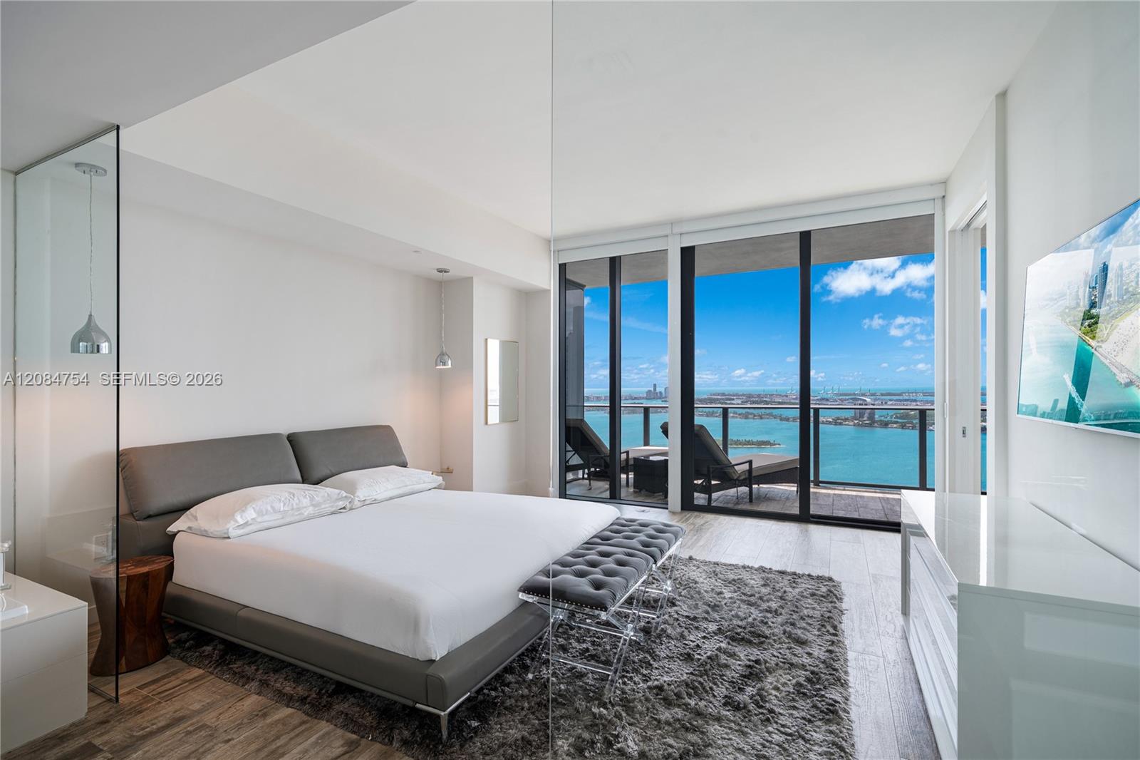 650 NE 32nd Street