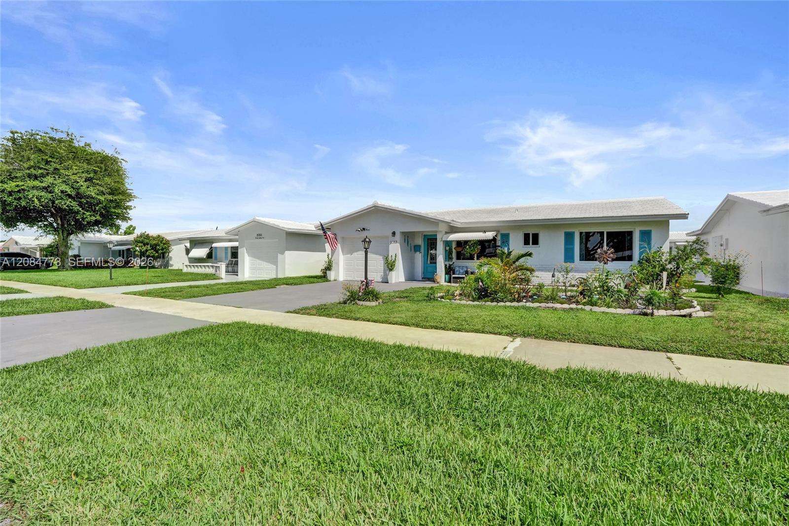 2083 SW 13th Avenue gallery image #3