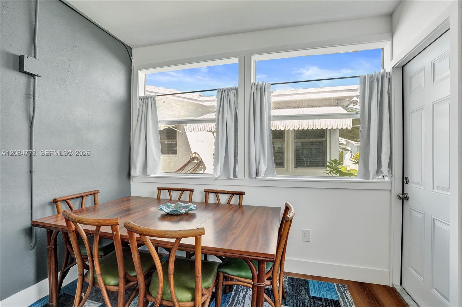 2083 SW 13th Avenue gallery image #31