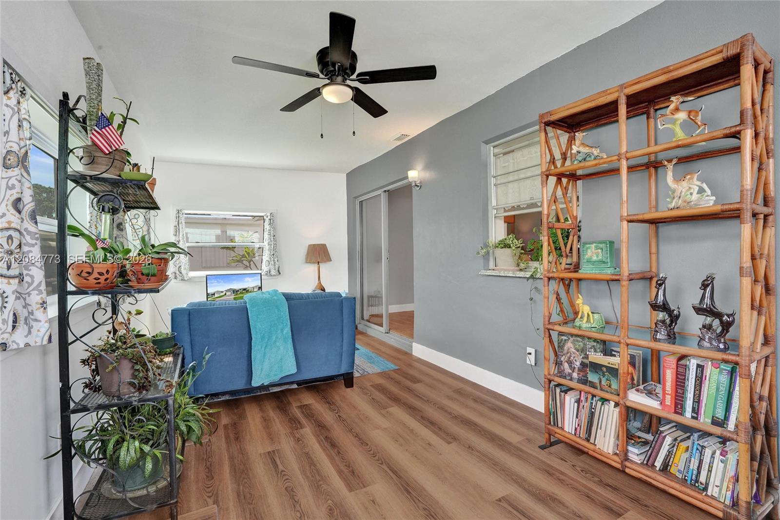 2083 SW 13th Avenue gallery image #33