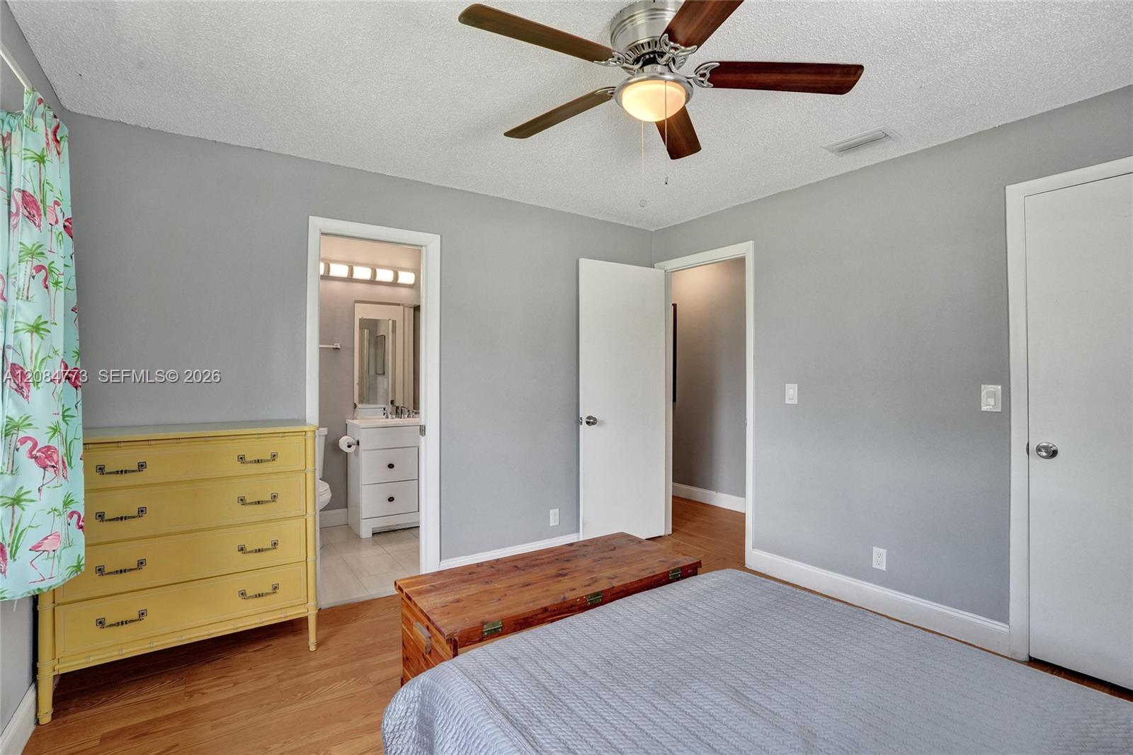 2083 SW 13th Avenue gallery image #38