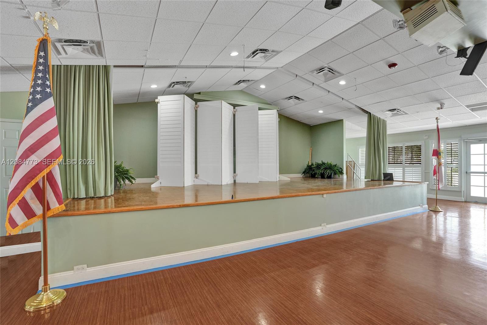 2083 SW 13th Avenue gallery image #59