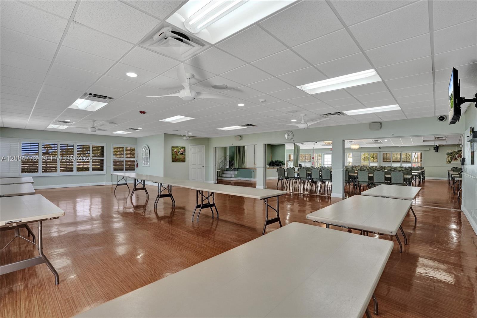2083 SW 13th Avenue gallery image #61