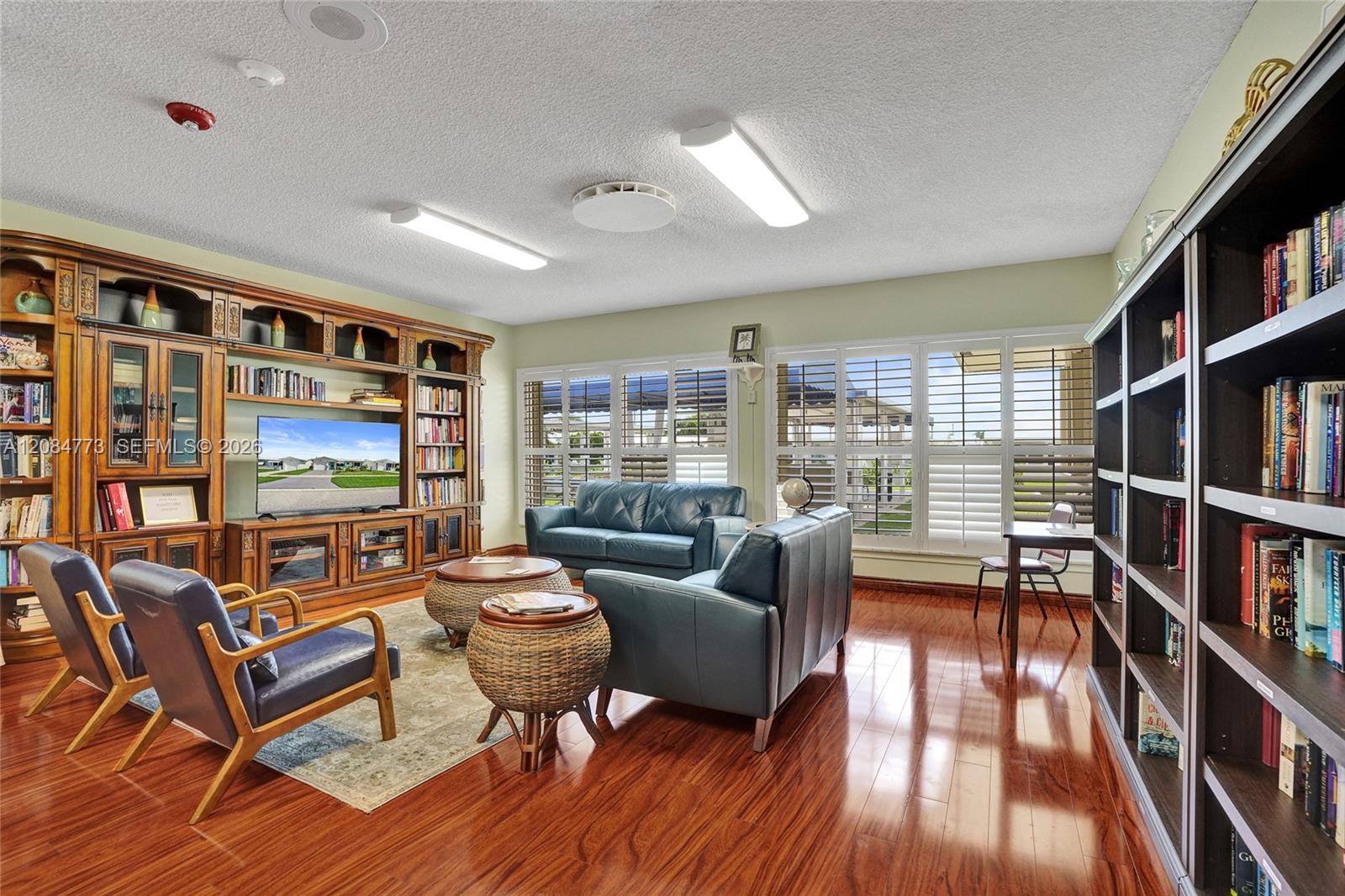 2083 SW 13th Avenue gallery image #62