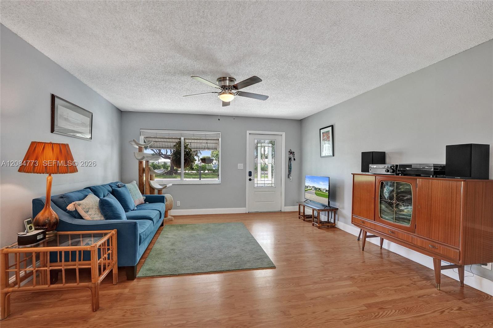 2083 SW 13th Avenue gallery image #9