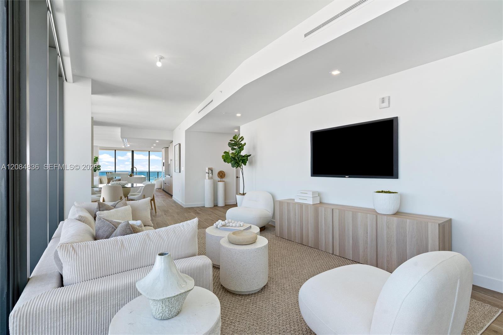 900 N Ocean Boulevard