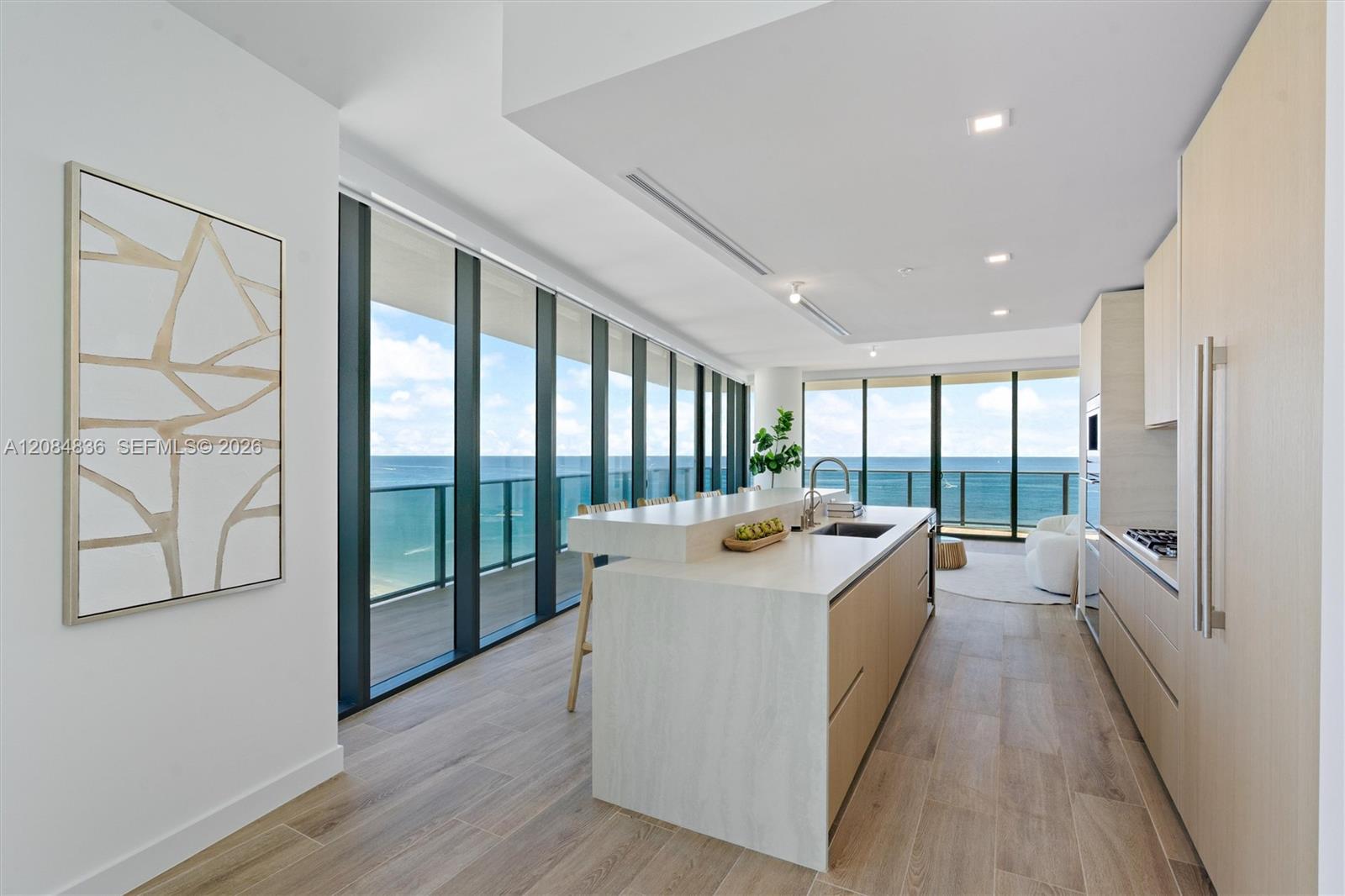 900 N Ocean Boulevard