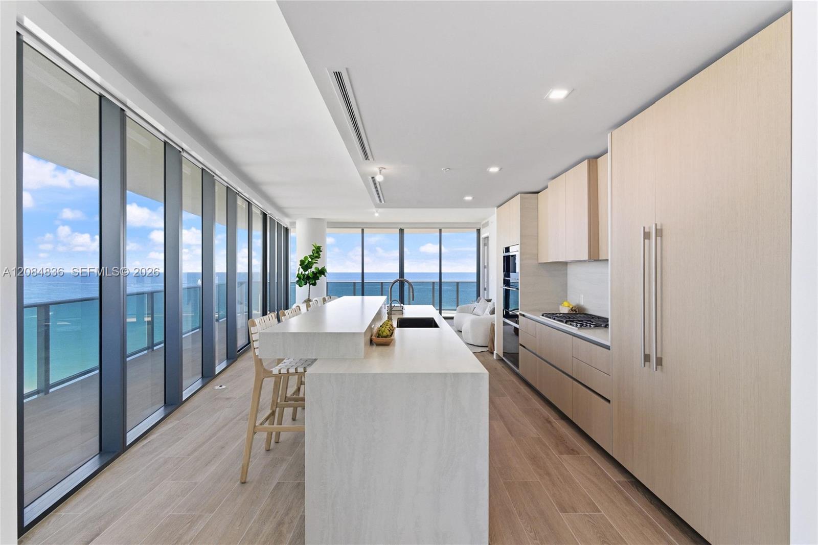 900 N Ocean Boulevard