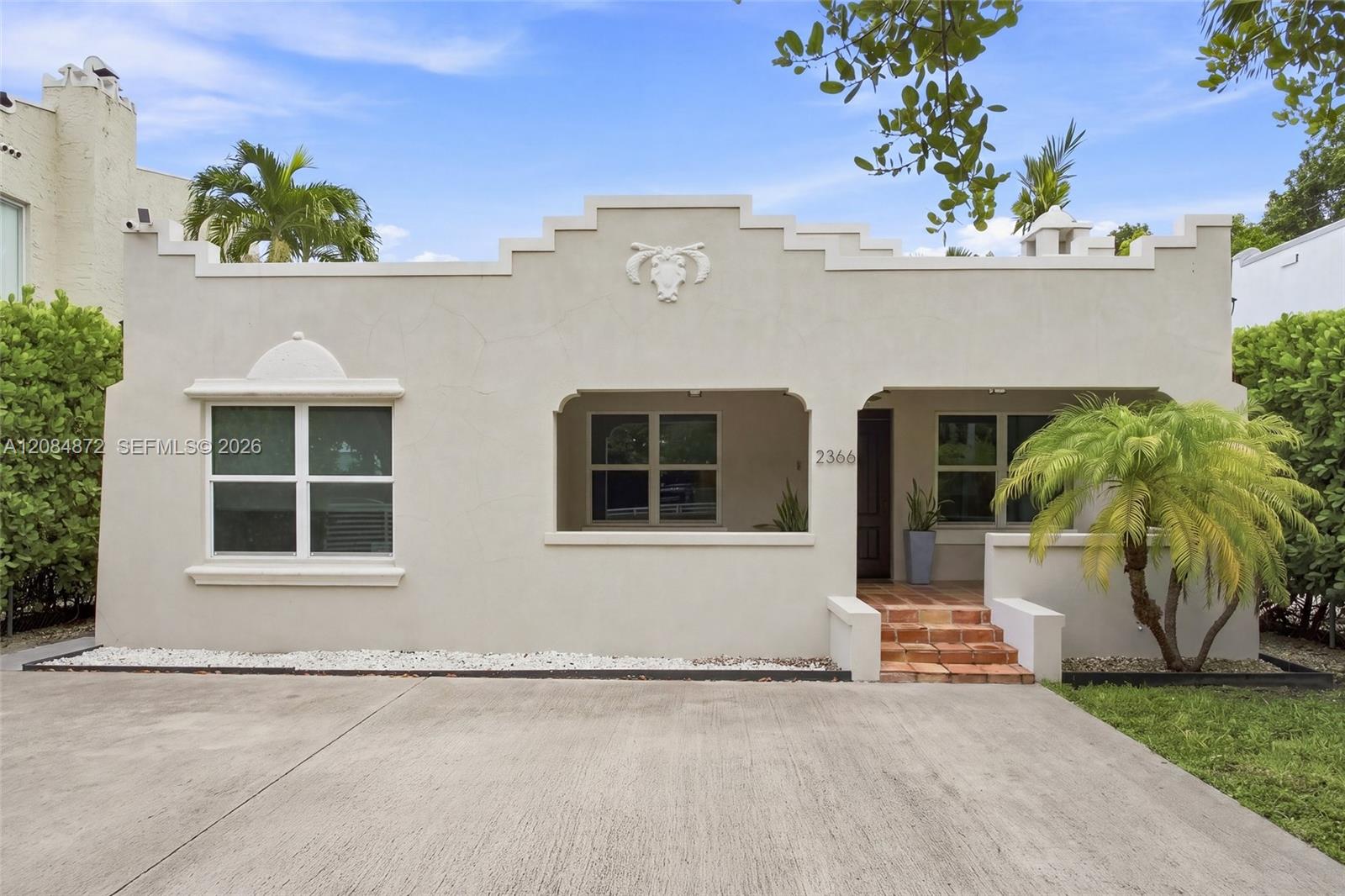 2366 SW 10th Street