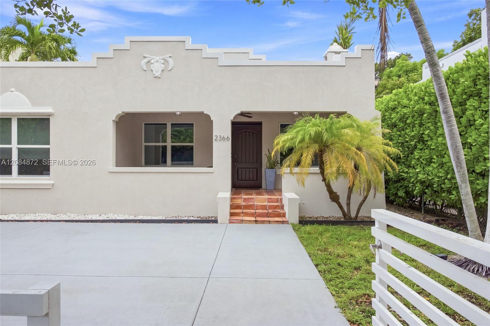 2366 SW 10th Street