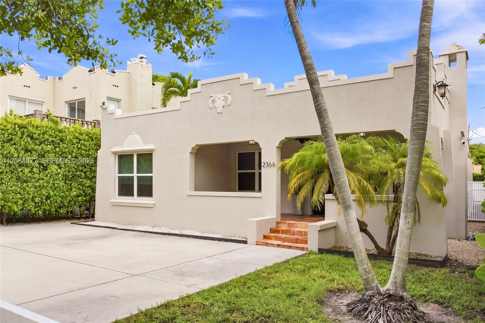 2366 SW 10th Street