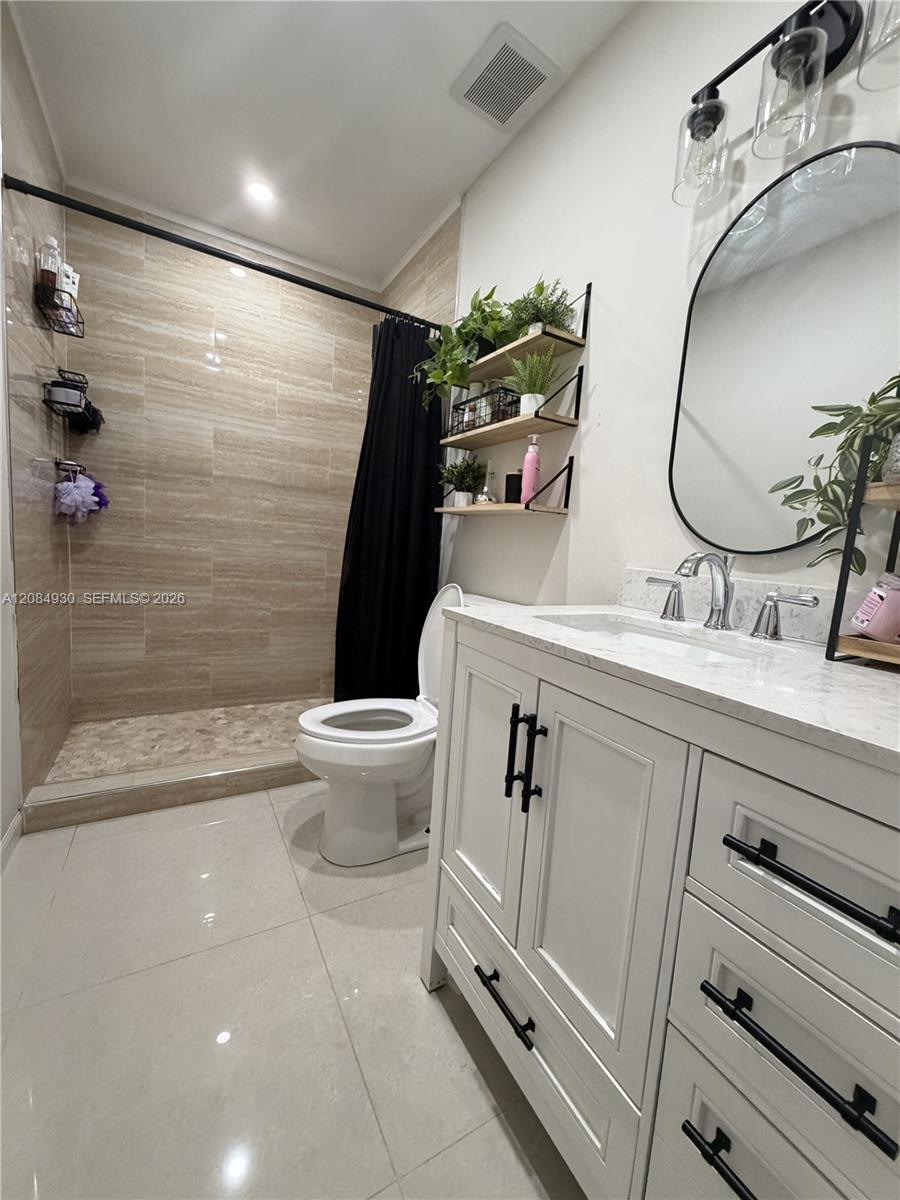 4435 NW 185th Street