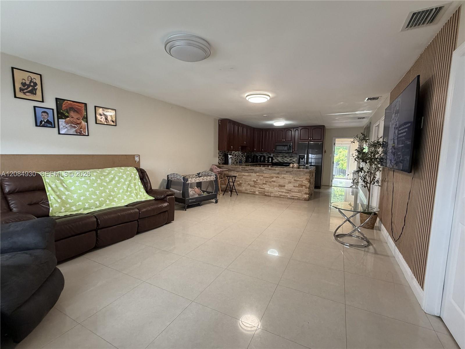 4435 NW 185th Street
