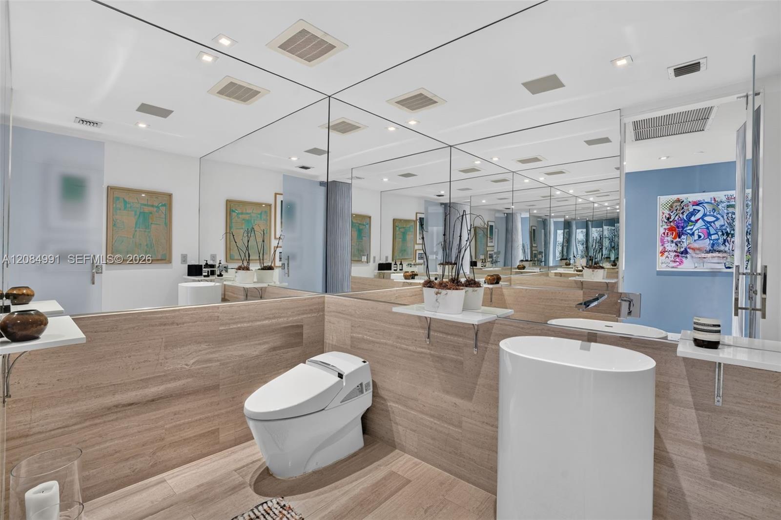 2020 N Bayshore Drive