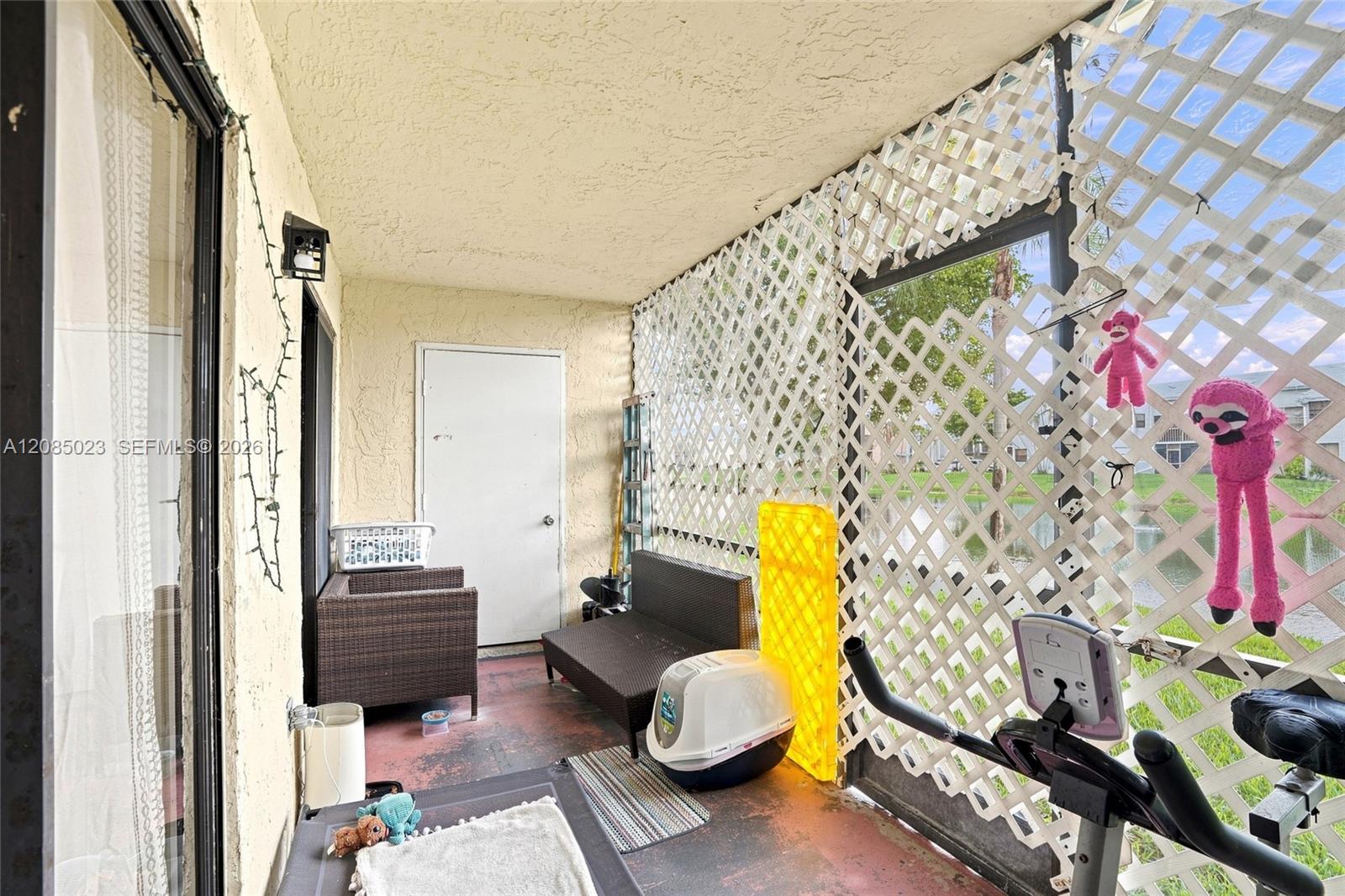 1031 Adams Avenue