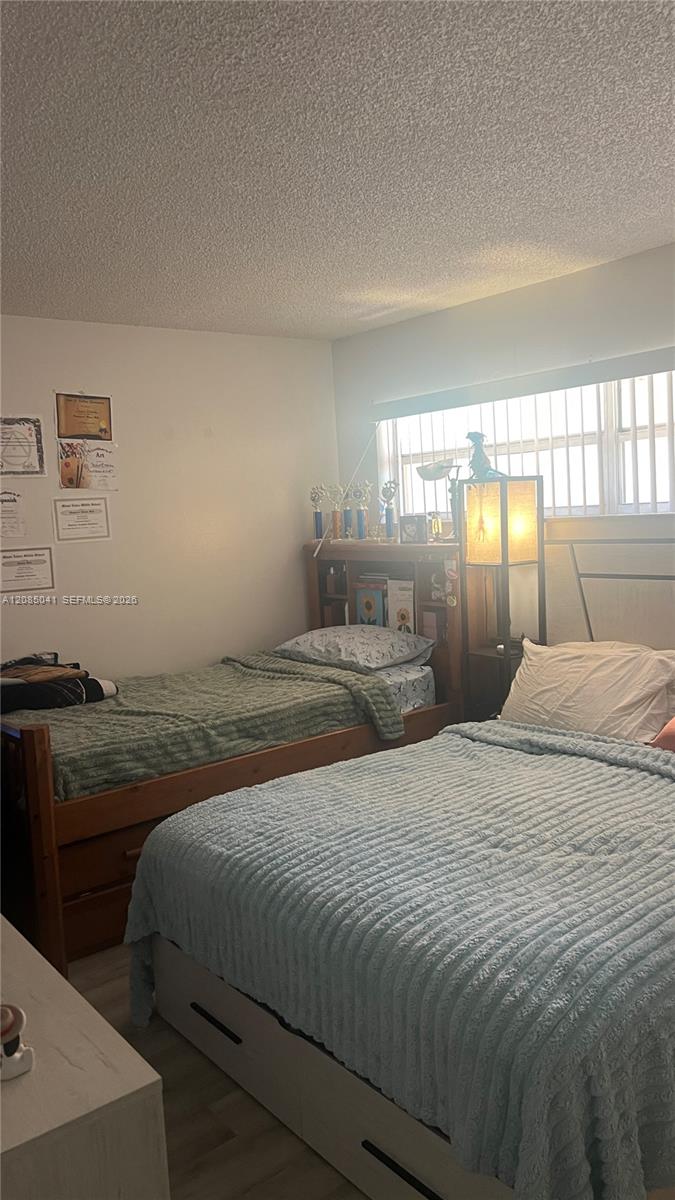 1480 W 46th Street