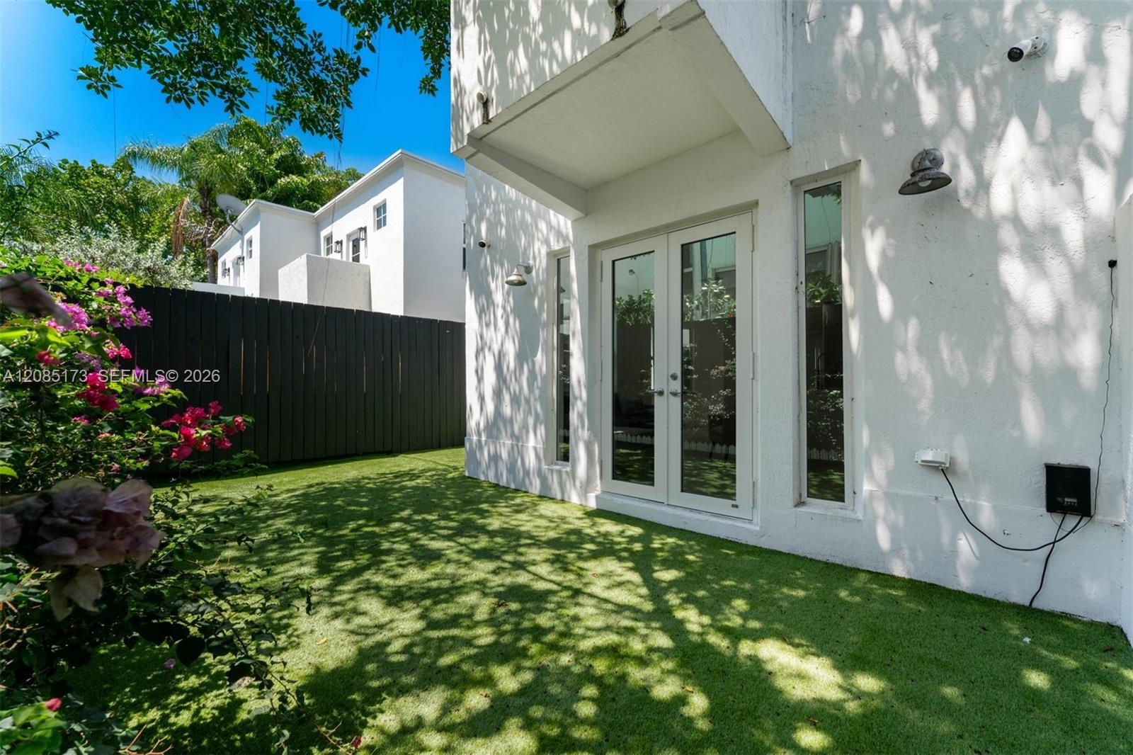 3125 Paola Drive