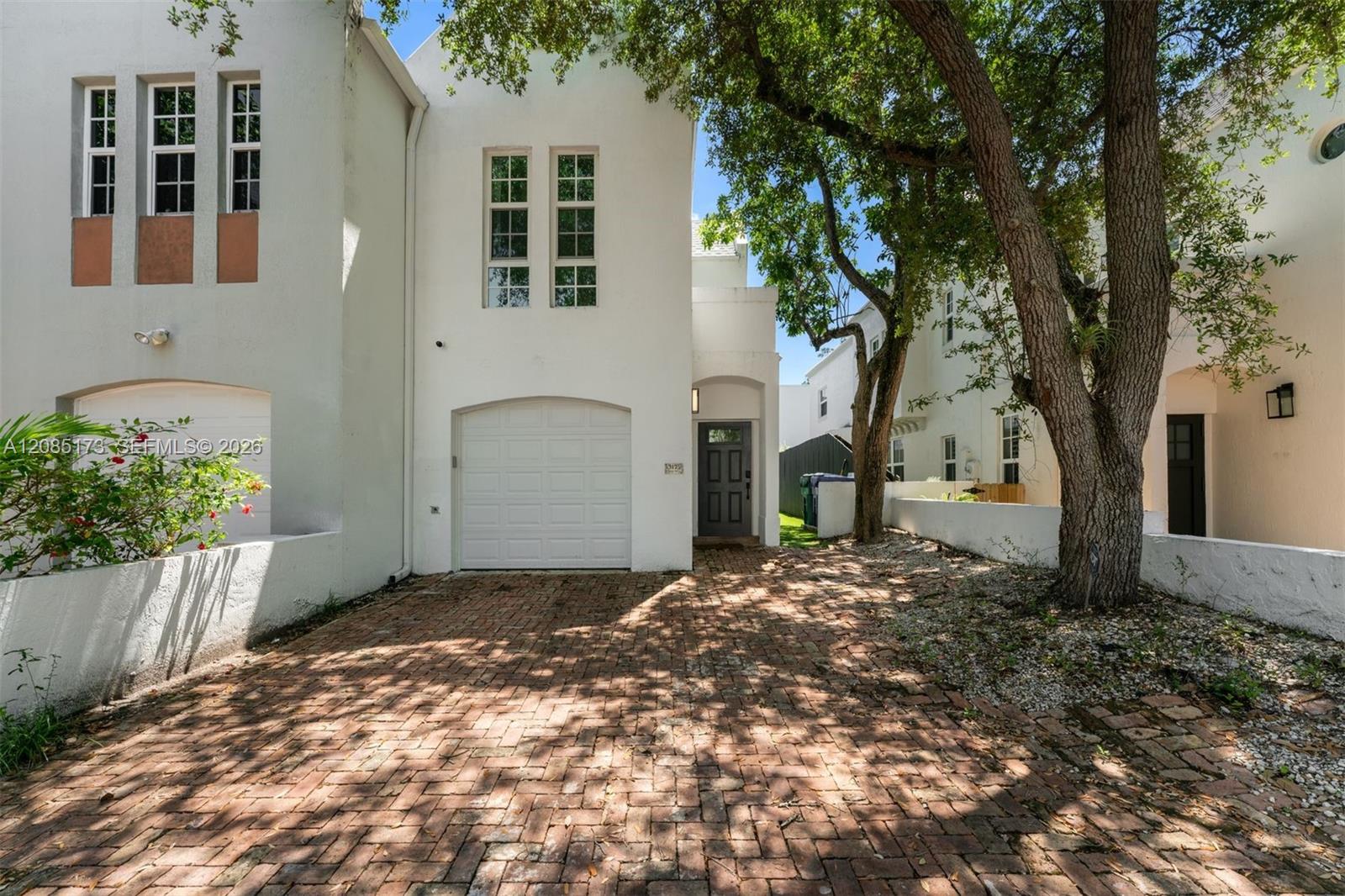 3125 Paola Drive