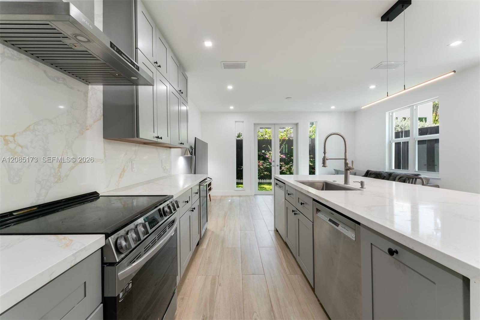 3125 Paola Drive