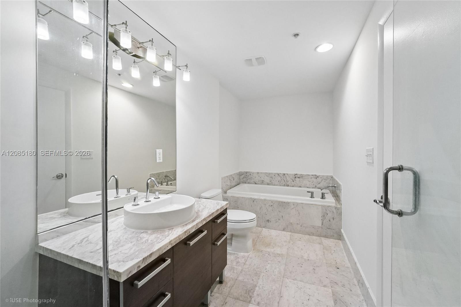 253 NE 2nd Street